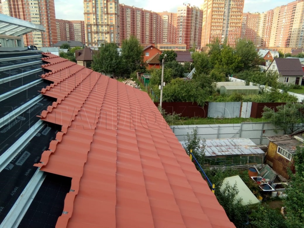 Металлочерепица Геркулес 8004 терракотовый Стальной Бархат от Центра Металокровли в Краснодаре