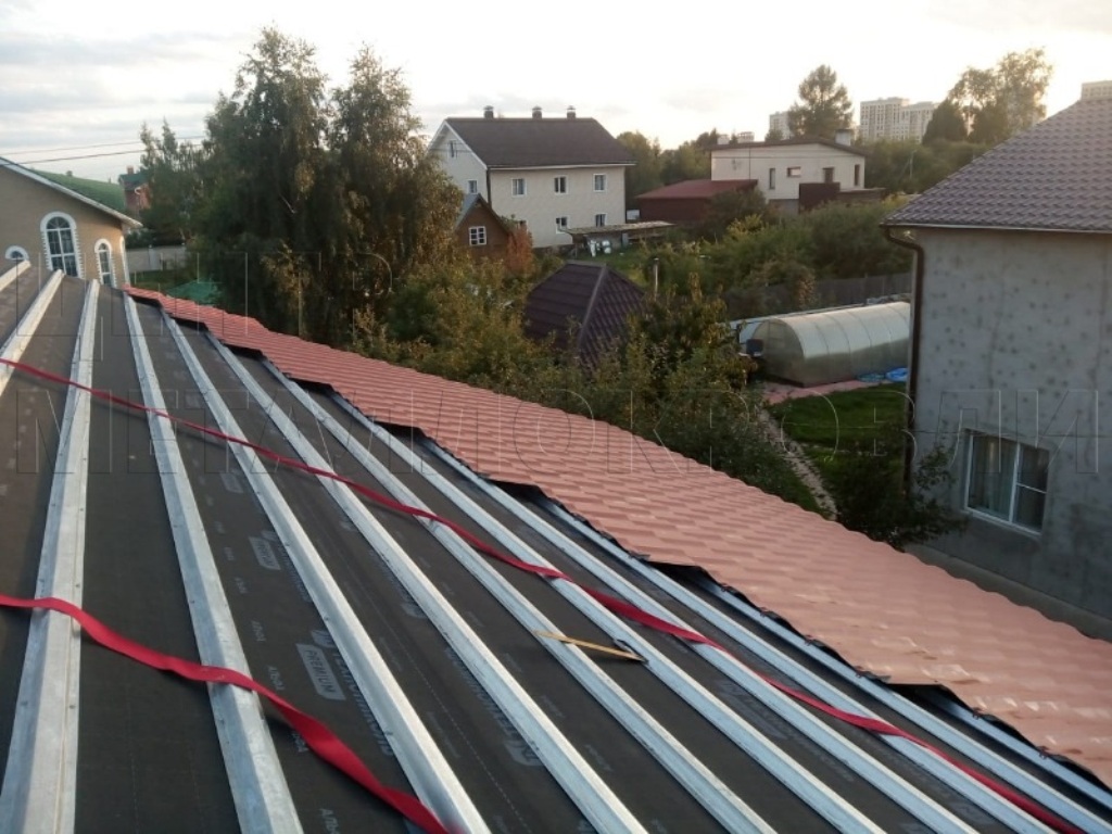 Металлочерепица Геркулес 8004 терракотовый Стальной Бархат от Центра Металлокровли в Краснодаре