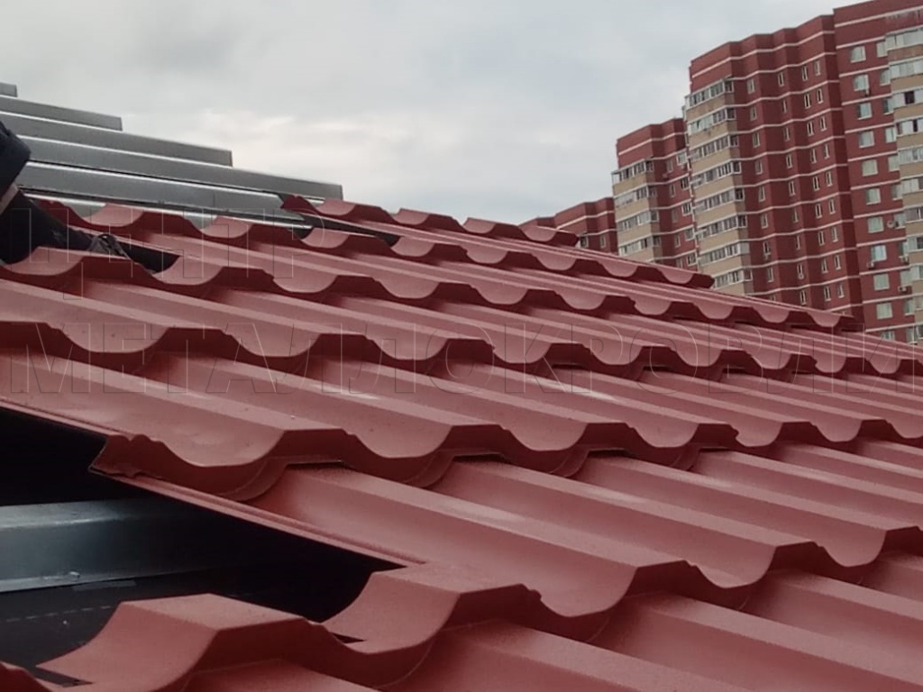 Металлочерепица Геркулес 8004 терракотовый Стальной Бархат от Центра Металлокровли в Краснодаре